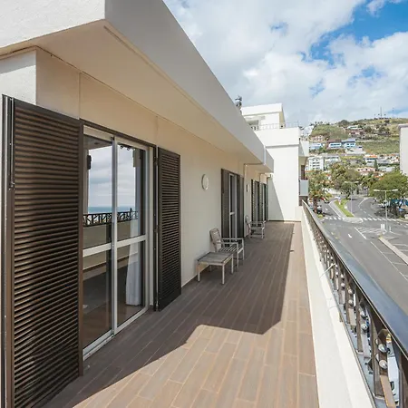 Portola Penthouse By Ymr * Funchal