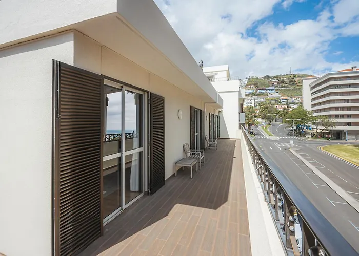 Portola Penthouse By Ymr * Funchal (Madeira)