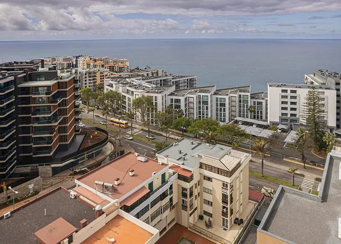 Apartment Portola Penthouse By Ymr