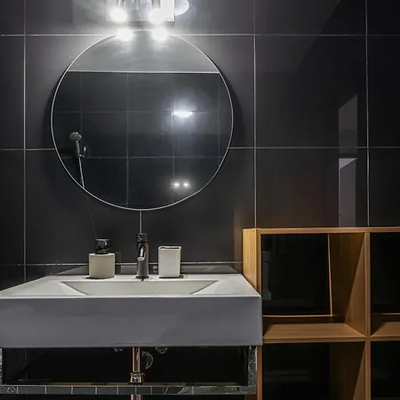 Portola Penthouse By Ymr アパート *